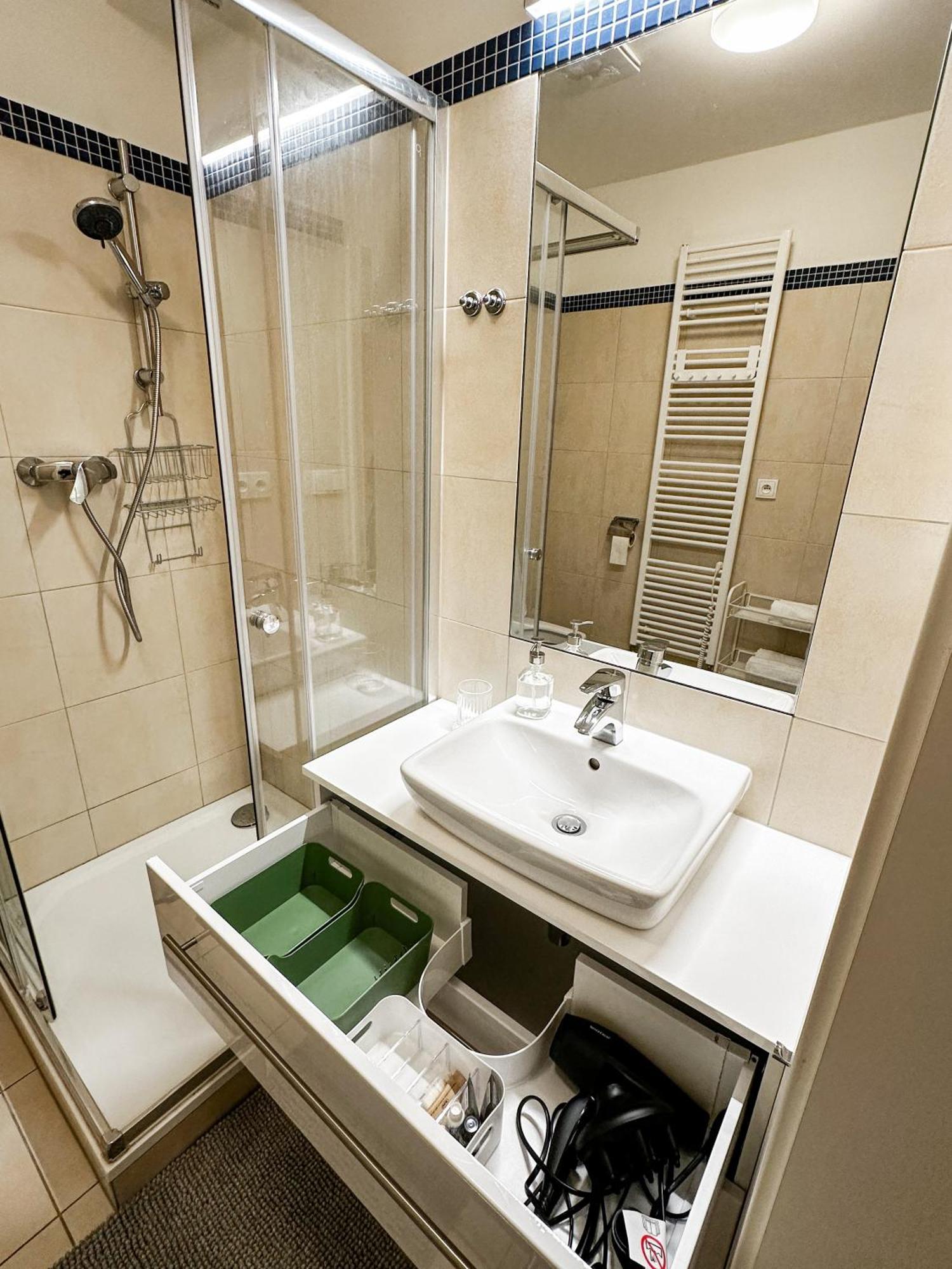 Apartment - Mendel Square *